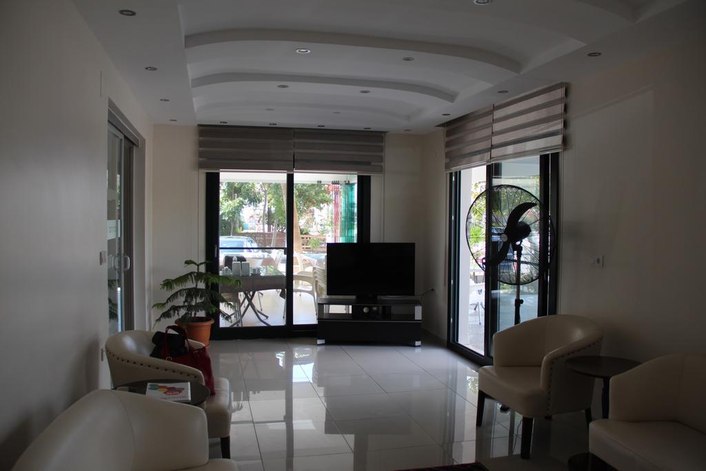 Marina Hotel Tasucu Екстериор снимка