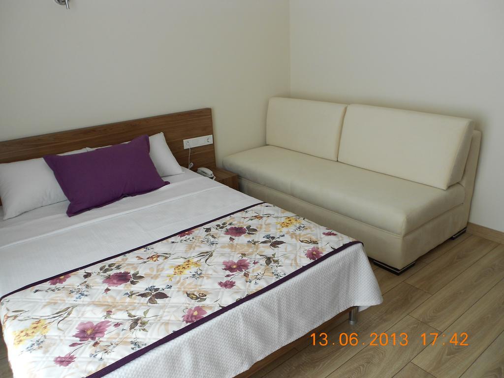 Marina Hotel Tasucu Екстериор снимка
